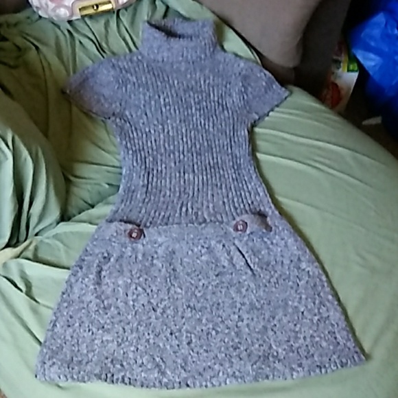 Adorable grey sweater 👗 - Picture 4 of 8